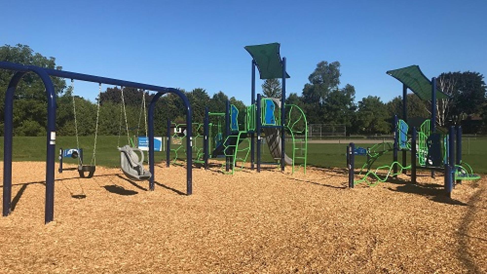 playground equipment 